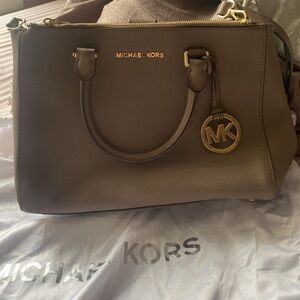 Michael Kors bag - never used